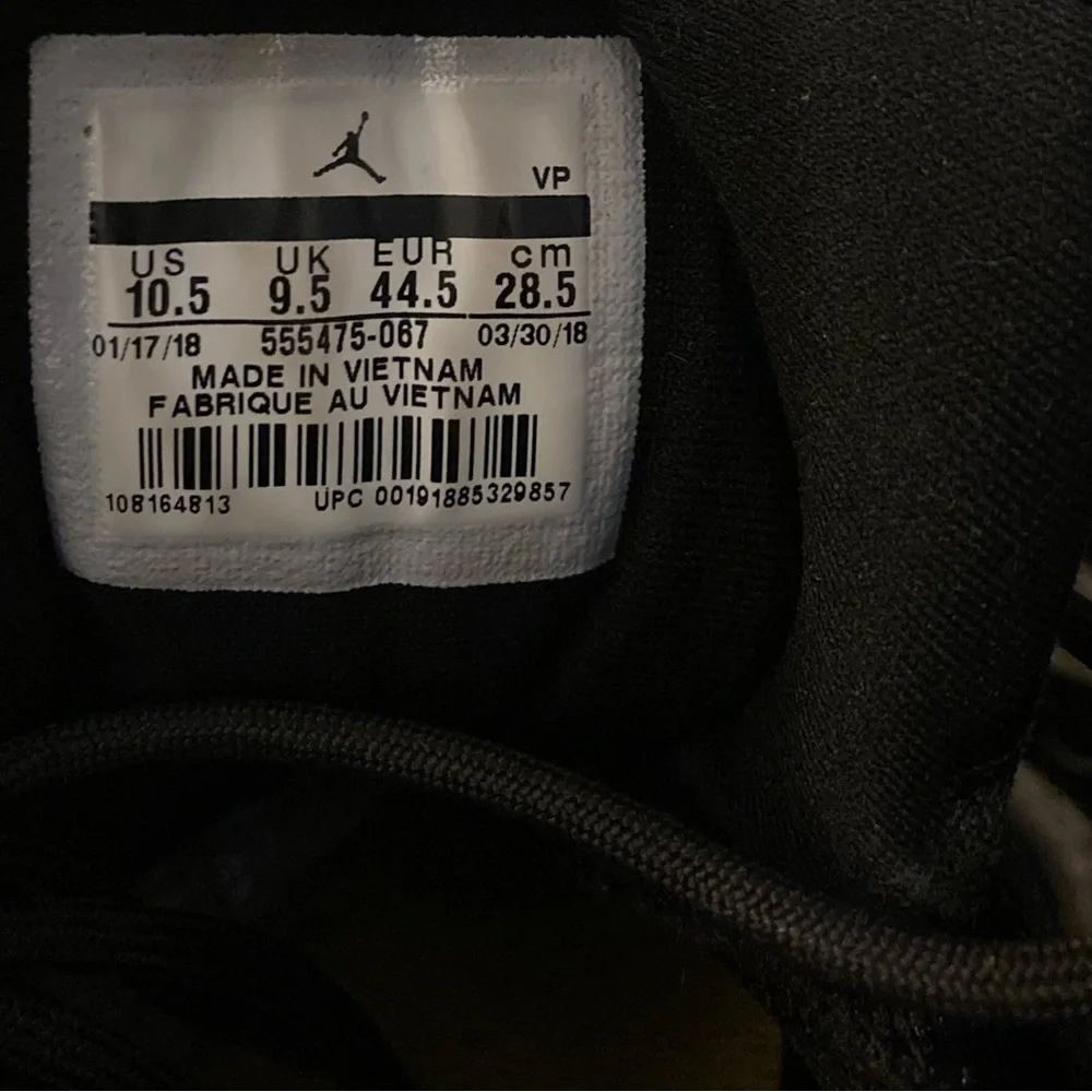 Authentic - Picture 7 of 8